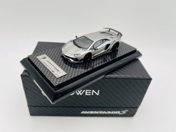 YM MODEL 1:64 ROWEN AVENTADOR S LAMBORGHINI SILVER - Image 3