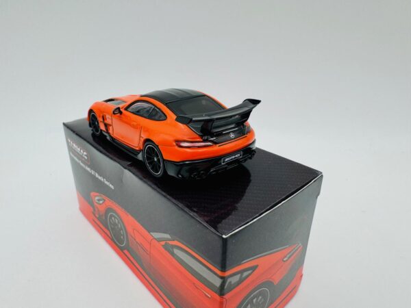 TARMAC WORKS 1:64 MERCEDES BENZ AMG GT BLACK SERIES ORANGE - Imagen 3