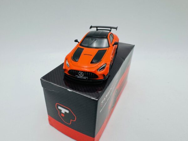 TARMAC WORKS 1:64 MERCEDES BENZ AMG GT BLACK SERIES ORANGE - Imagen 2