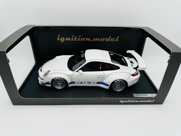 IGNITION MODEL 1:18 PORSCHE RWB 997 GT3 WHITE  IG3252