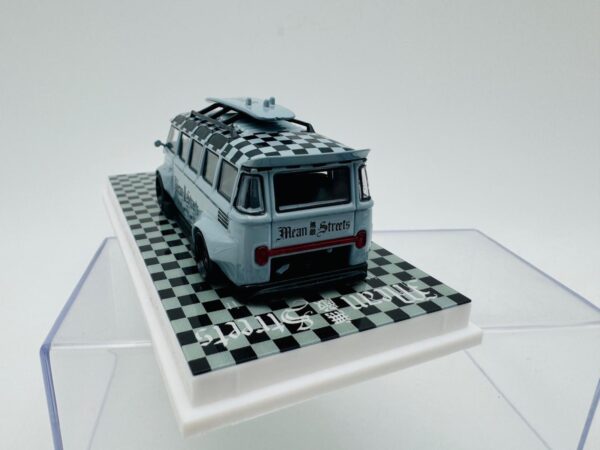 FLAME MODEL 1:64 VW T1 PICK UP MEAN STREETS - Imagen 4