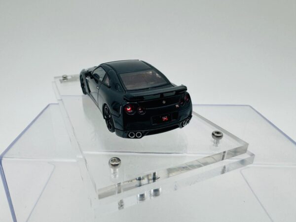 FOCAL HORIZON 1:64 GT R R35 FULL CARBON BLACK - Imagen 4