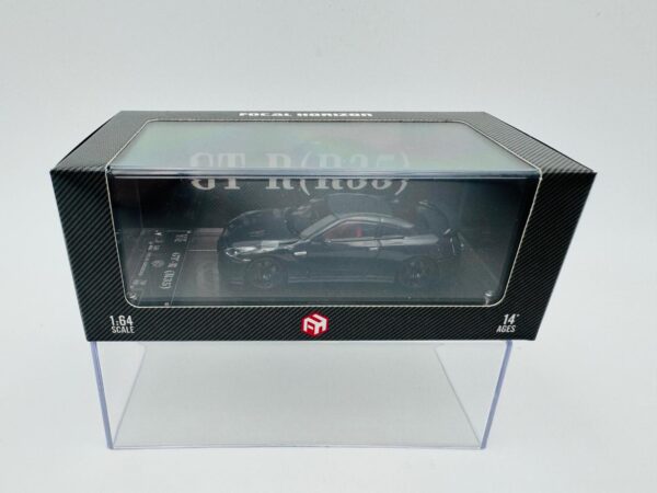 FOCAL HORIZON 1:64 GT R R35 FULL CARBON BLACK