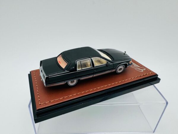 GOC 1:64 CADILLAC FLEETWOOD BLACK - Image 5