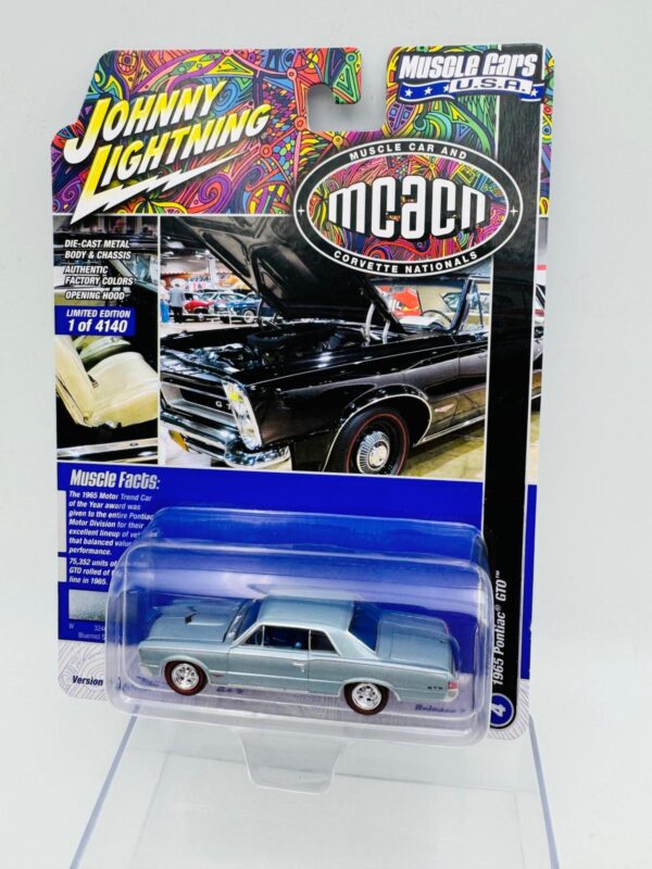 JOHNNY LIGHTNING 1:64 1965 PONTIAC GTO