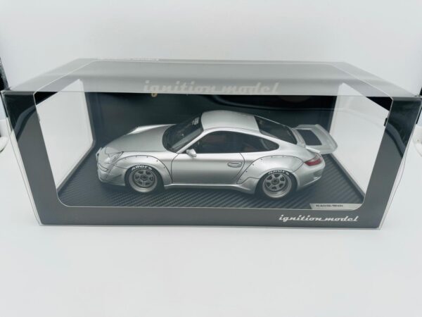 IGNITION MODEL 1:18 PORSCHE 997 RWB SILVER IG3246 - Imagen 2