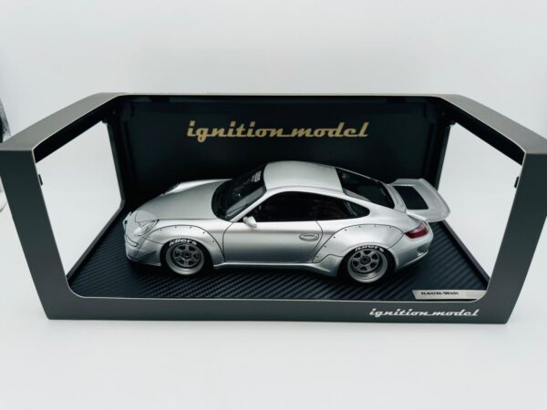 IGNITION MODEL 1:18 PORSCHE 997 RWB SILVER IG3246 - Imagen 3