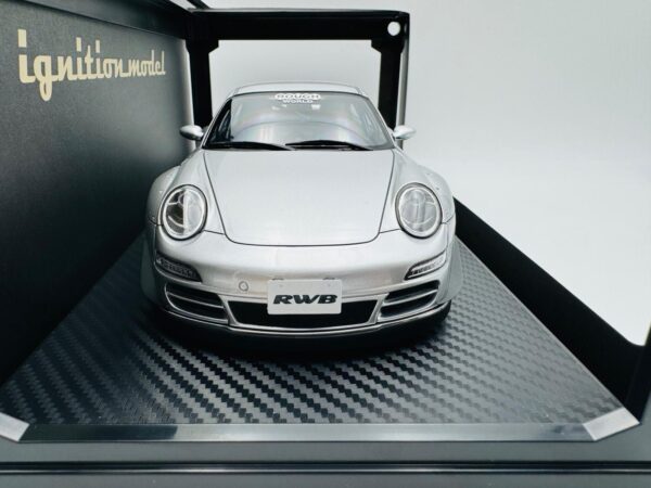 IGNITION MODEL 1:18 PORSCHE 997 RWB SILVER IG3246 - Imagen 6