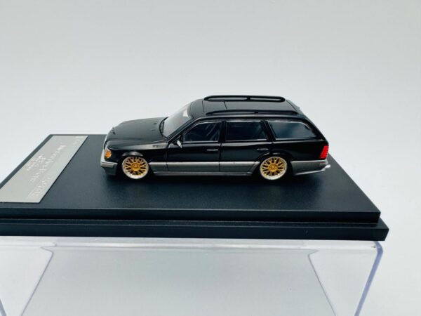 MORTAL 1:64 MERCEDES BENZ S124 CROCK BLACK - Imagen 4