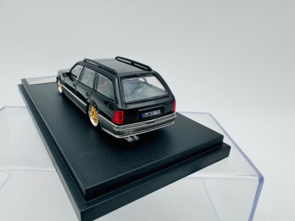 MORTAL 1:64 MERCEDES BENZ S124 CROCK BLACK - Imagen 5