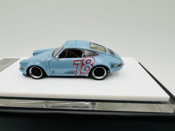 MY64 1:64 KAEGE RETRO COUPE CLASSIC MILITARY BLUE - Imagen 4