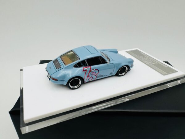 MY64 1:64 KAEGE RETRO COUPE CLASSIC MILITARY BLUE - Imagen 6