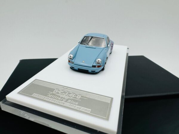 MY64 1:64 KAEGE RETRO COUPE CLASSIC MILITARY BLUE - Imagen 2