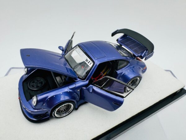 PGM 1:64 RWB 930 PURPLE - Imagen 7