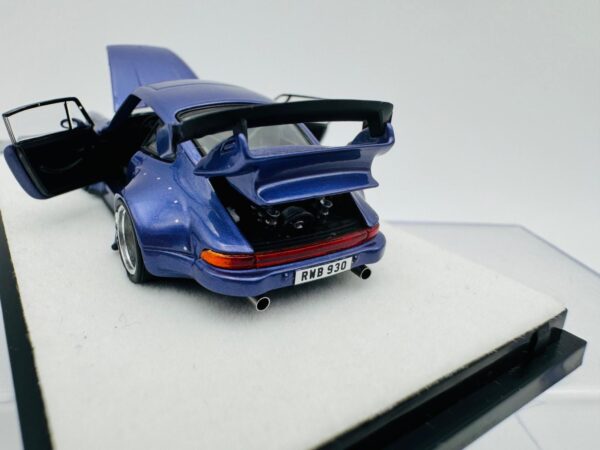 PGM 1:64 RWB 930 PURPLE - Imagen 6