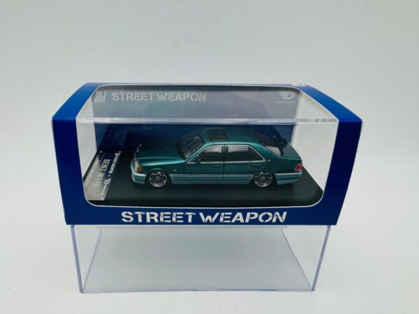 STREET WARRIOR 1:64 MERCEDES BENZ W140 GREEN