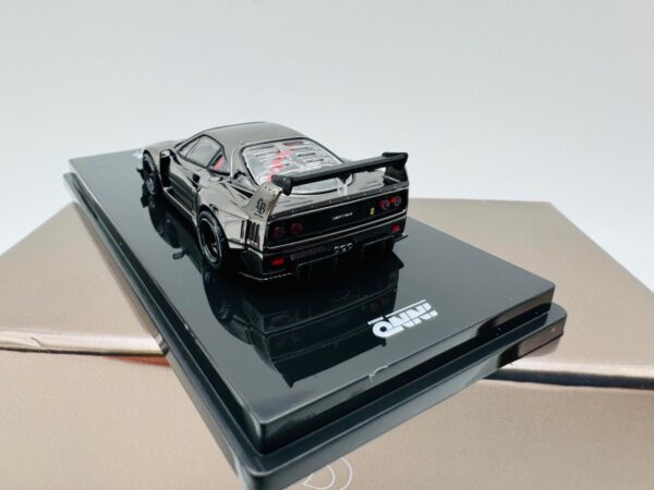 INNO MODELS 1:64 FERRARI LBWK F40 CHROME BLACK - Imagen 4