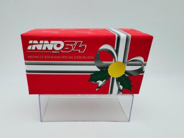 INNO MODELS 1:64 NISSAN GT-R50 BY ITALDESIGN X MAS 2024 - Imagen 6