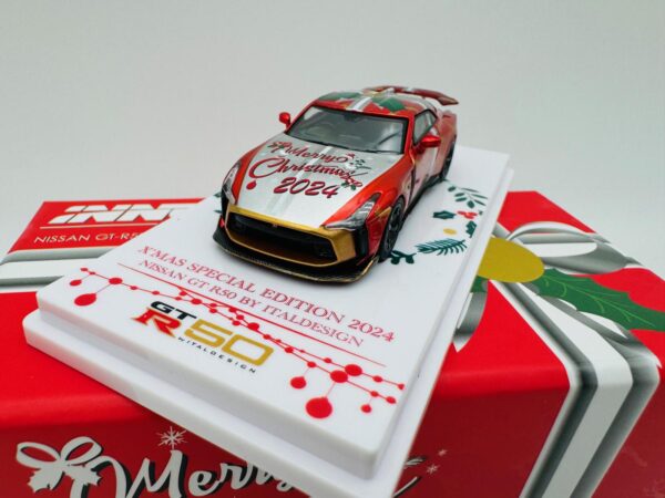 INNO MODELS 1:64 NISSAN GT-R50 BY ITALDESIGN X MAS 2024 - Imagen 2