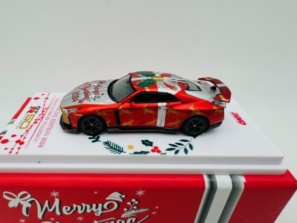 INNO MODELS 1:64 NISSAN GT-R50 BY ITALDESIGN X MAS 2024 - Imagen 3