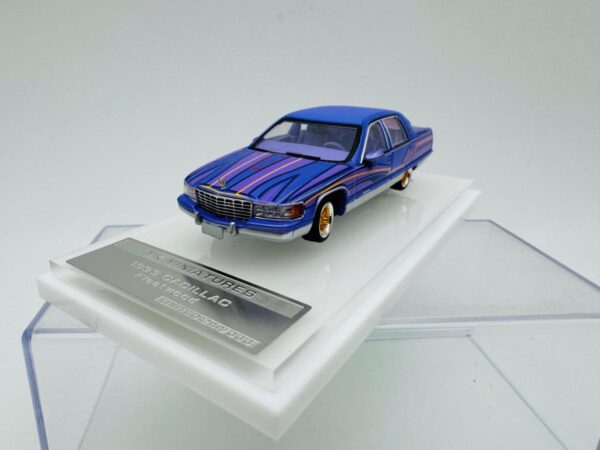 GOC 1:64 CADILLAC FLEETWOOD PURPLE - Imagen 2