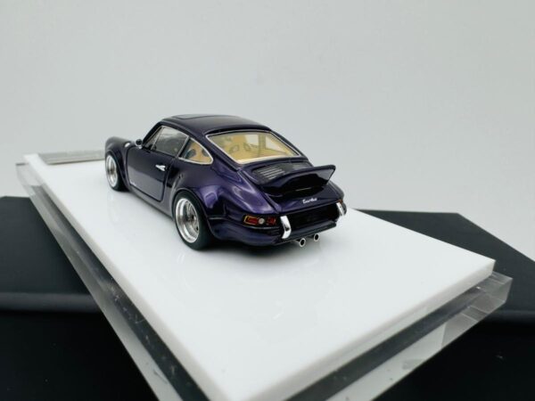 MY64 1:64 PORSCHE KAEGE RETRO TURBO SCORPIO PURPLE METALLIC - Image 3