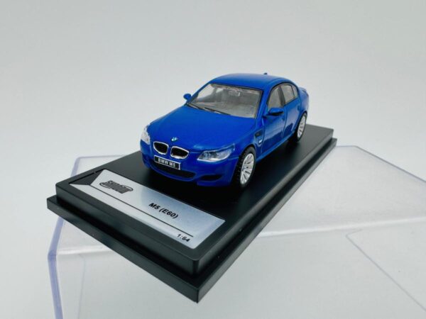 SHADOW 1:64 BMW M5 E60 BLUE