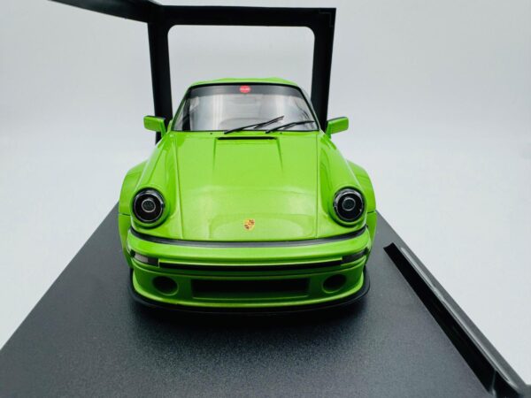 SOLIDO 1:18 PORSCHE KS-R GREEN 2022 - Imagen 3