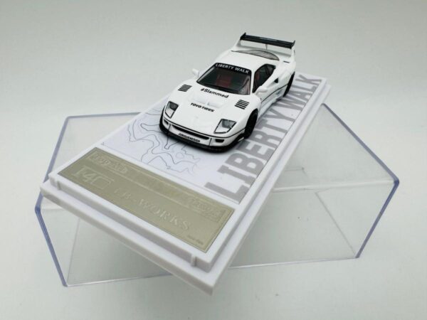 TOP ART 1:64 FERRARI F40 LBWK WHITE - Image 2