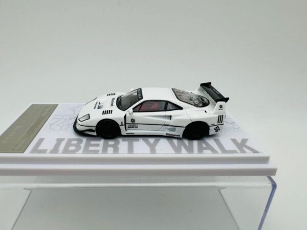 TOP ART 1:64 FERRARI F40 LBWK WHITE - Image 4