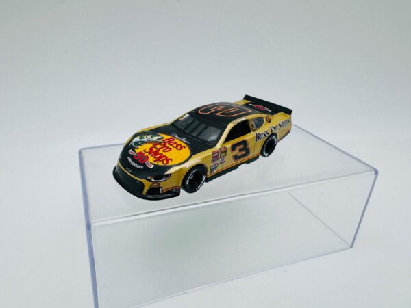 LIONEL REACING 1:64 CHEVROLET CAMARO   NASCAR JOSH BERRY - Image 2