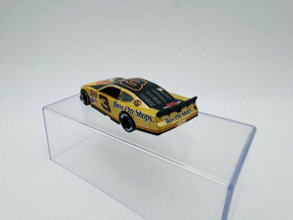 LIONEL REACING 1:64 CHEVROLET CAMARO   NASCAR JOSH BERRY - Image 3