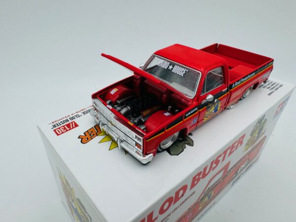 MINI GT 1:64 CHEVROLET SILVERADO TAMIYA X KAIDO CLOD BUSTER  130 - Imagen 3