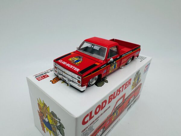 MINI GT 1:64 CHEVROLET SILVERADO TAMIYA X KAIDO CLOD BUSTER  130 - Imagen 2