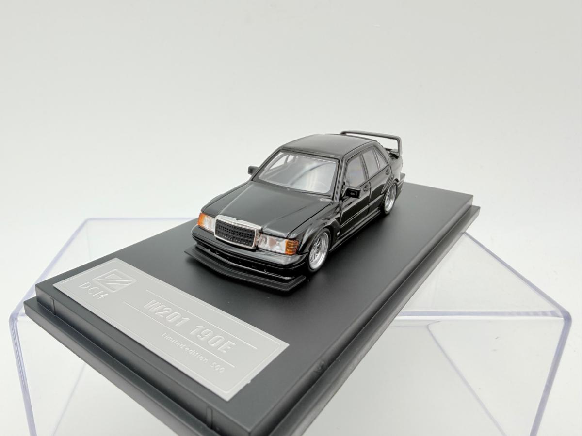 DCM 1:64 MERCEDES 190E MODIFIED PIANO BLACK - Image 3