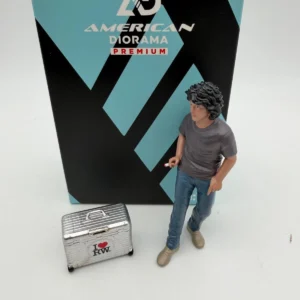 AMERICAN DIORAMA 1:18 RWB LEGEND AKIRA NAKAI SAN FIGURE AND SUITCASE