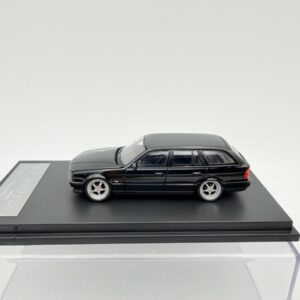 DCM 1:64 BMW E34 TOURING LOWRIDE BLACK  NOVEDAD
