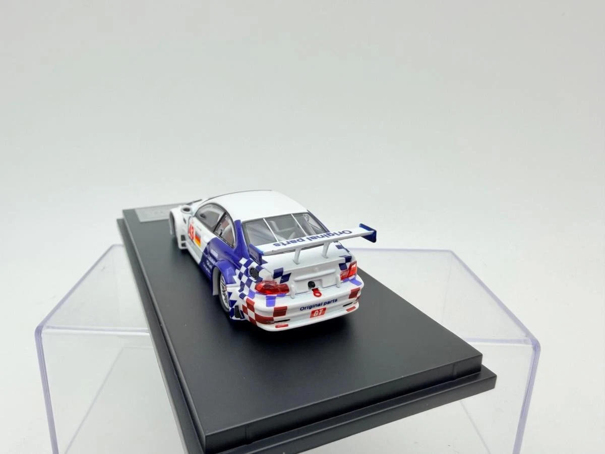 DCM 1:64 BMW M3 GTR E46 - Imagen 4