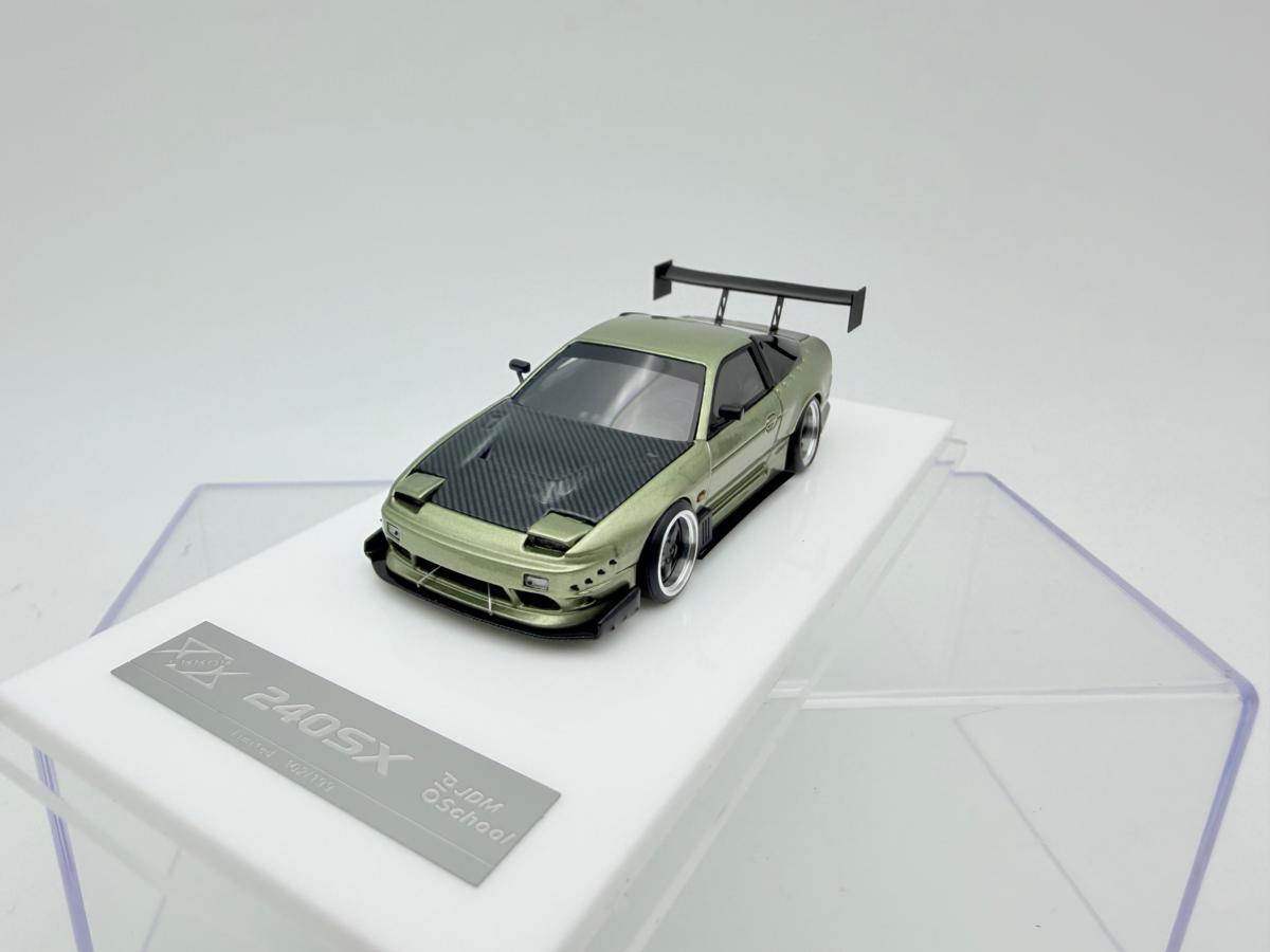 ERROR404 1:64 NISSAN 240SX STREETCAR GREEN CARBON COVER NOVEDAD - Imagen 2