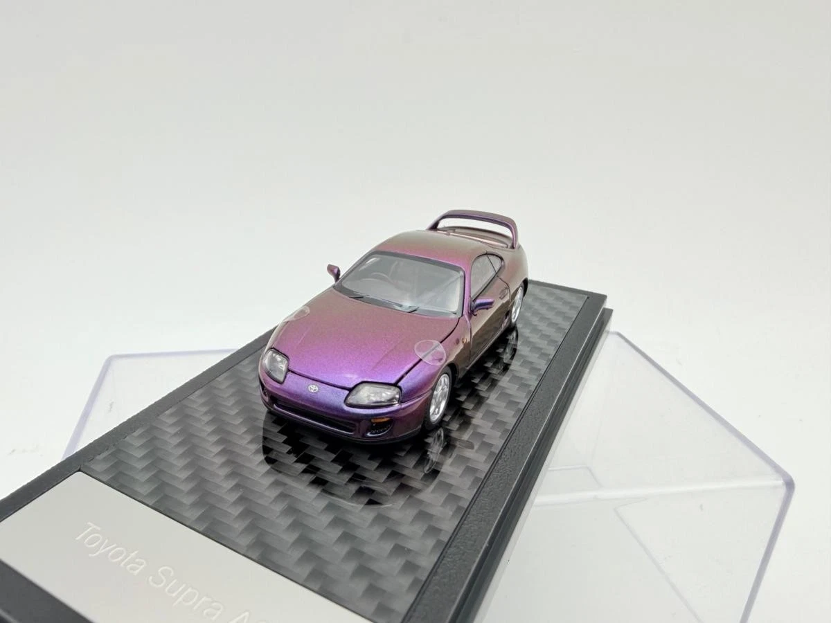 LCD 1:64 TOYOTA SUPRA CHAMELEON PURPLE - Imagen 3