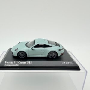 MINICHAMPS 1:64 PORSCHE 911 CARRERA 2025 GREEN METALLIC