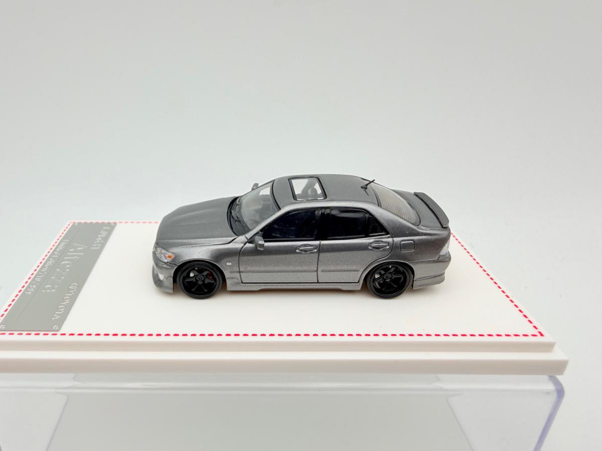 MODEL ONE 1:64 TOYOTA ALTEZZA RS200 SXE10 GUMMETAL GRAY NOVEDAD