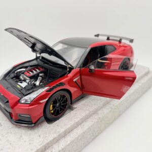MOTORHELIX 1:18 NISSAN GTR NISMO R35 SPECIAL EDITION 2022 VIBRANT RED