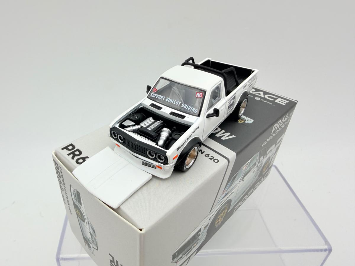 POP RACE 1:64 DATSUN PANDEM 620 WHITE - Imagen 2