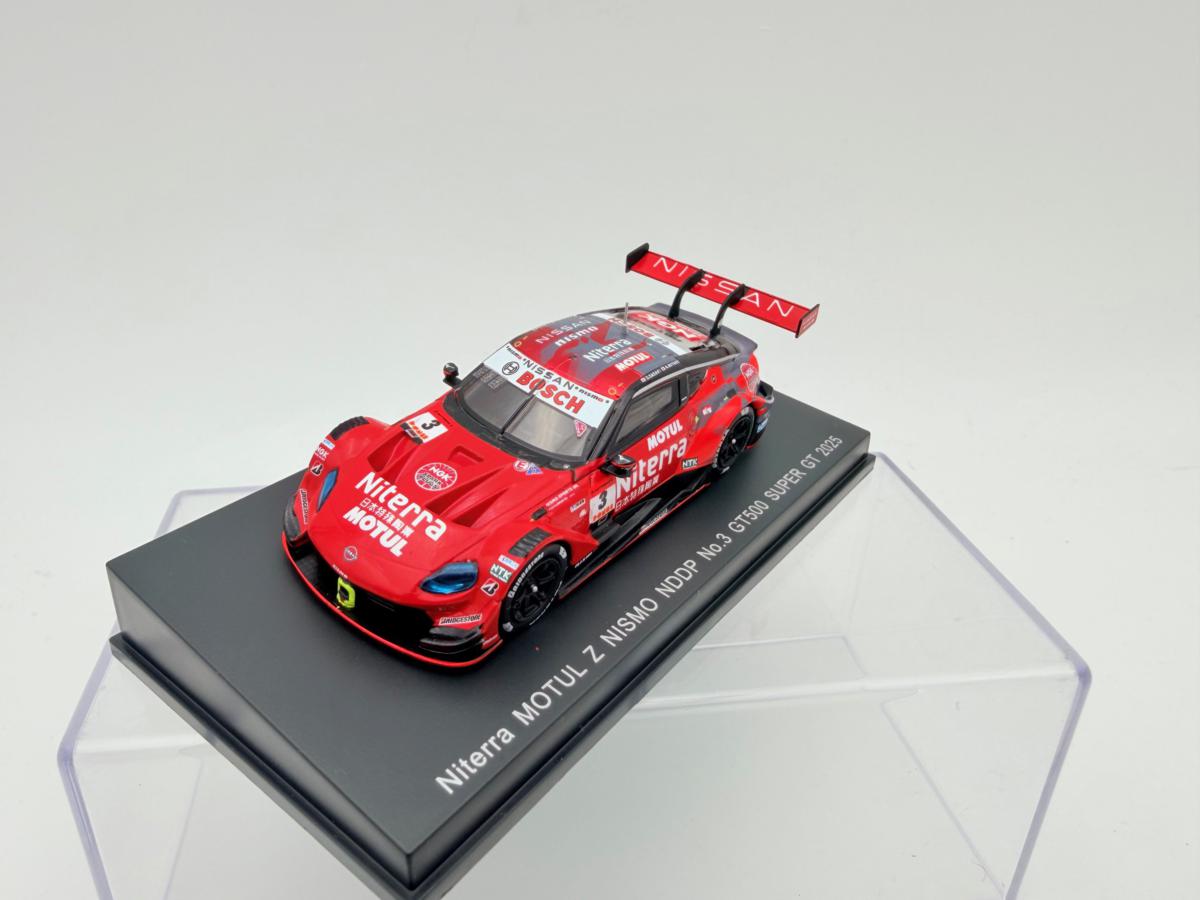 SPARK 1:64 NITERRA MOTUL Z NISMO Nº3 GT500 SUPER GT 2025 NOVEDAD - Imagen 2