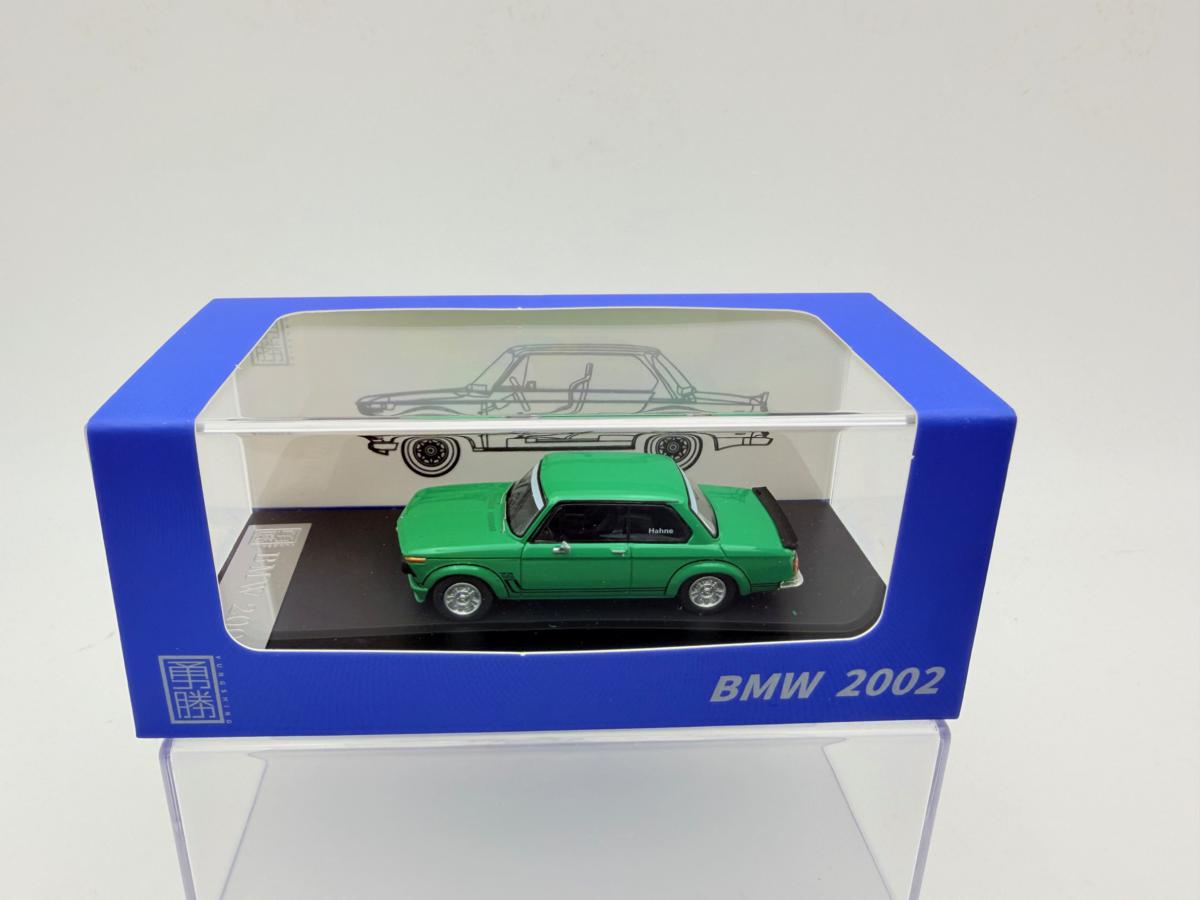YS 1:64 BMW 2002 TURBO GREEN NOVEDAD - Imagen 4
