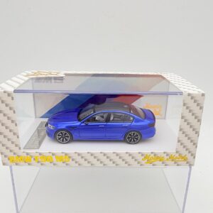 HOWIE MODEL 1:64 BMW M5 F90 MARINA BAY BLUE