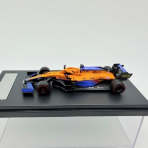 LCD 1:64 MCLAREN MCL35 ORANGE
