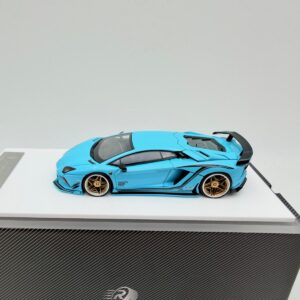 ROTATING WHEELS 1:64 LAMBORGHINI AVENTADOR ROWEN IRIDESCENT BLUE