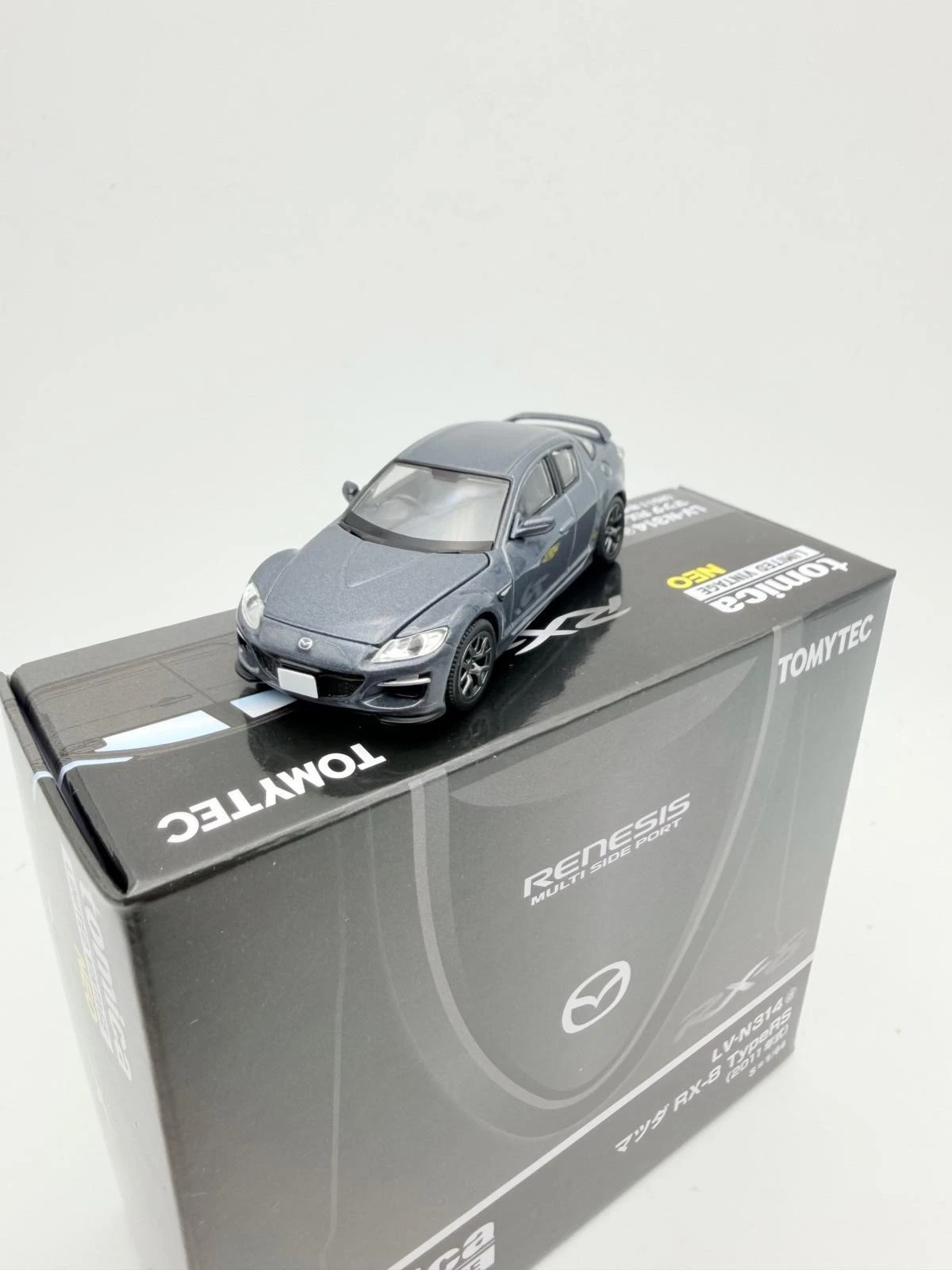 TOMICA 1:64 MAZDA RX8 GRIS - Imagen 2